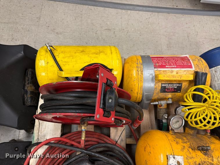 image for item EV2374 Shop tools