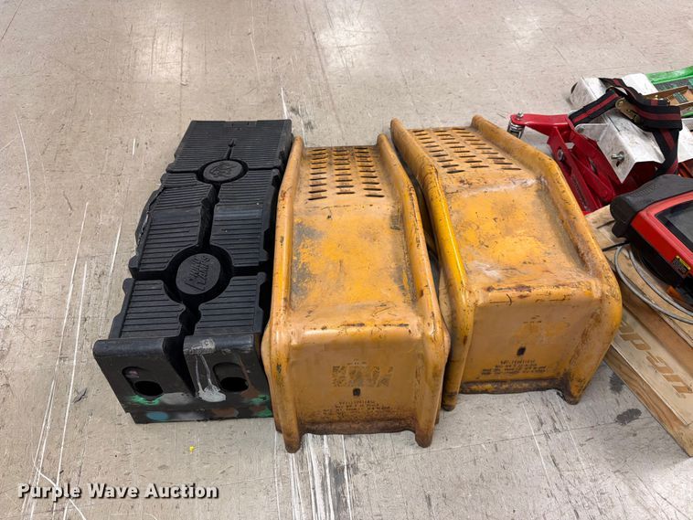 image for item EV2374 Shop tools