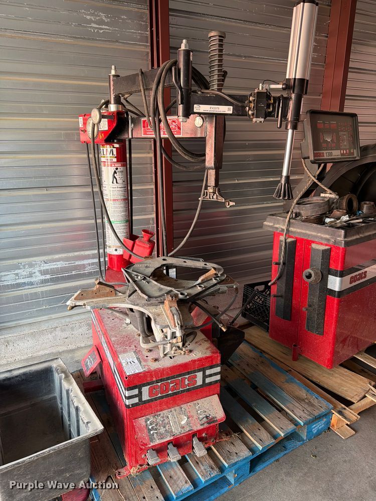image for item EV2375 Coats RC-55 tire changer