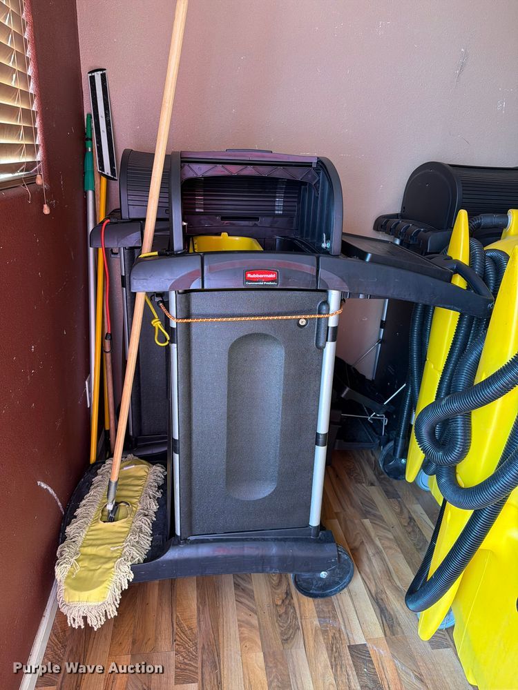 image for item EV2377 Floor cleaning equipment