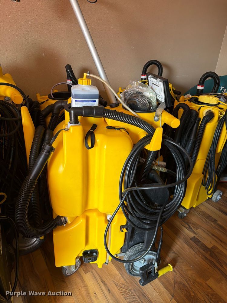 image for item EV2377 Floor cleaning equipment