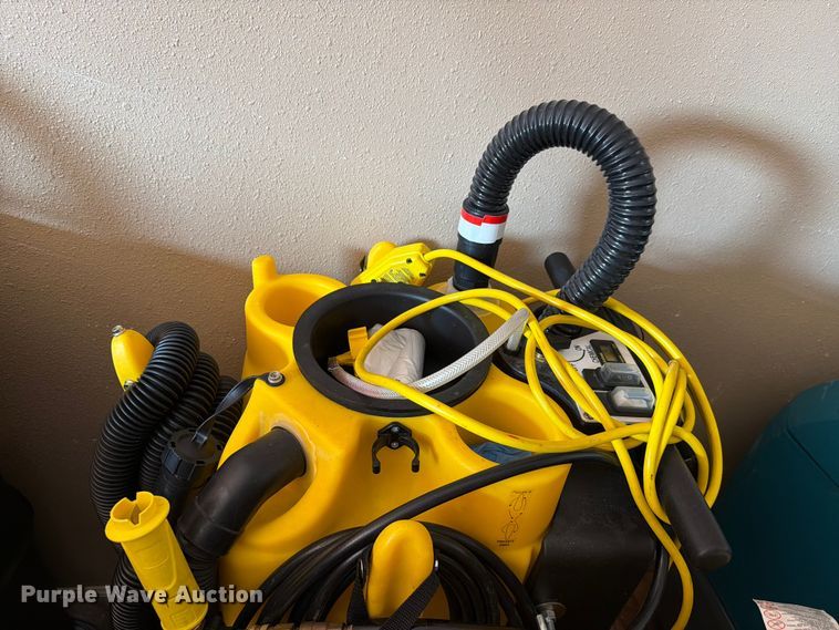image for item EV2377 Floor cleaning equipment
