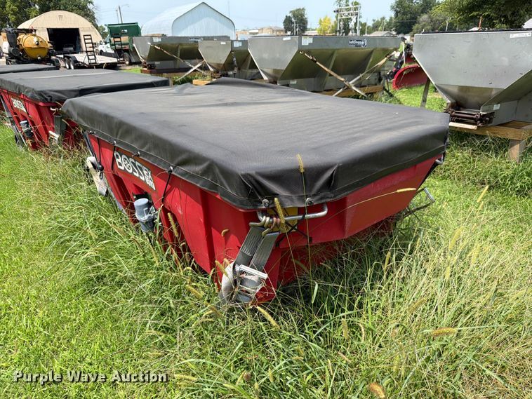 image for item EV2382 Boss VBX 6500 spreader