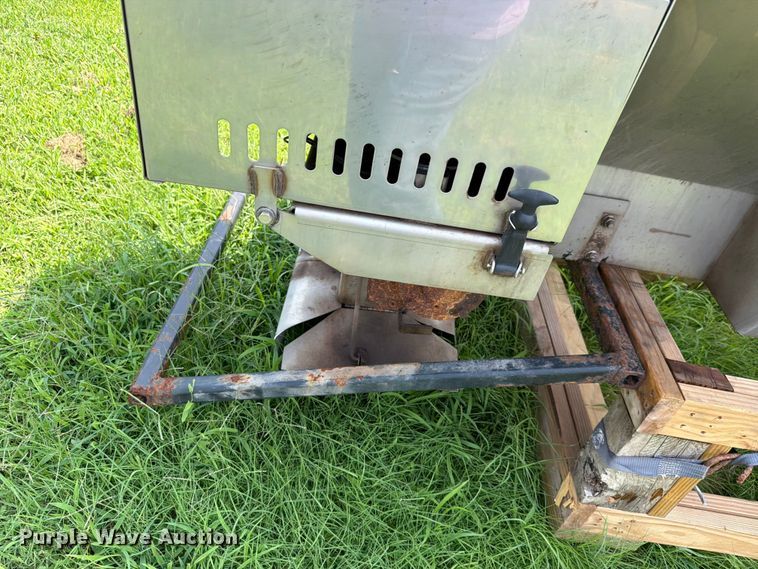 image for item EV2389 Buyers Salt Dogg spreader