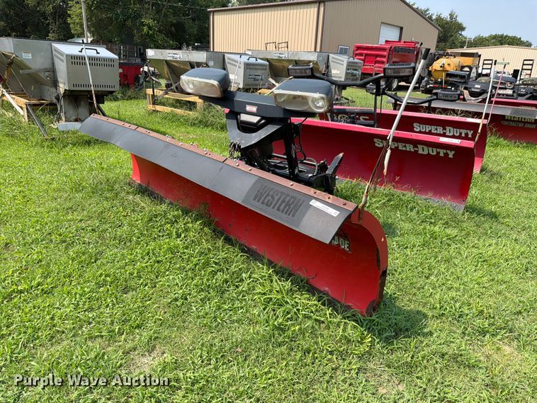 Western Pro Plus 9' W snow plow