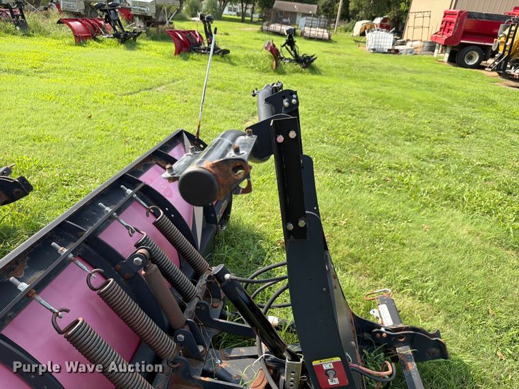 image for item EV2396 Boss 8' W snow plow
