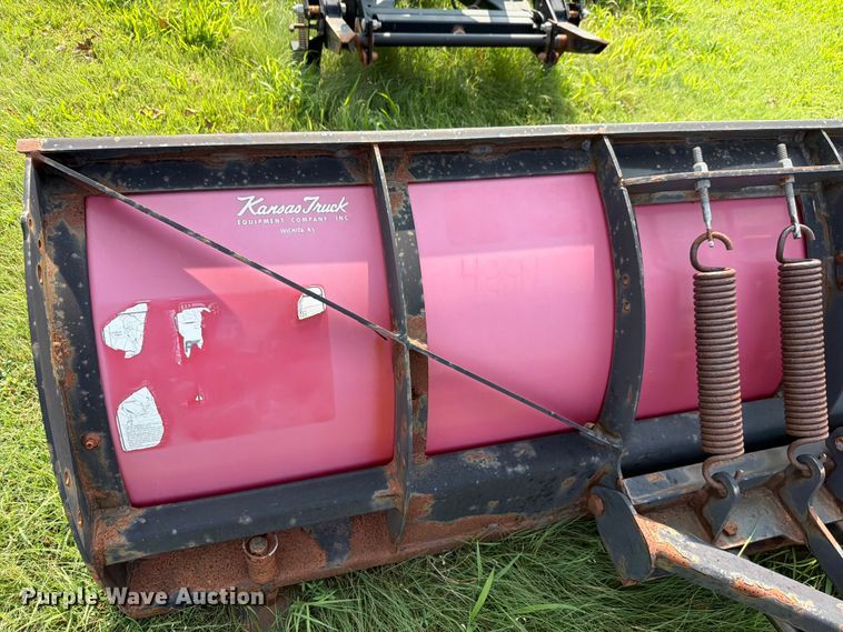 image for item EV2397 Boss 8' W snow plow