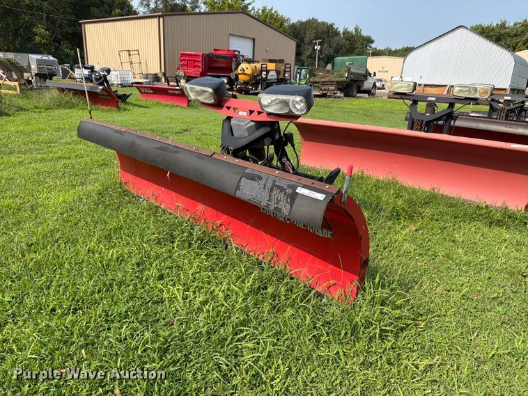 Western Pro Plus 9' W snow plow
