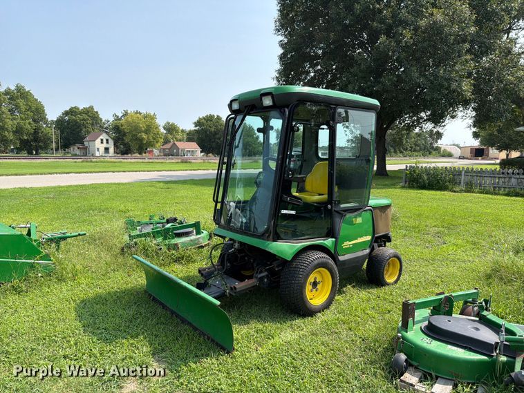 2012 John Deere 1445 Series II lawn mower