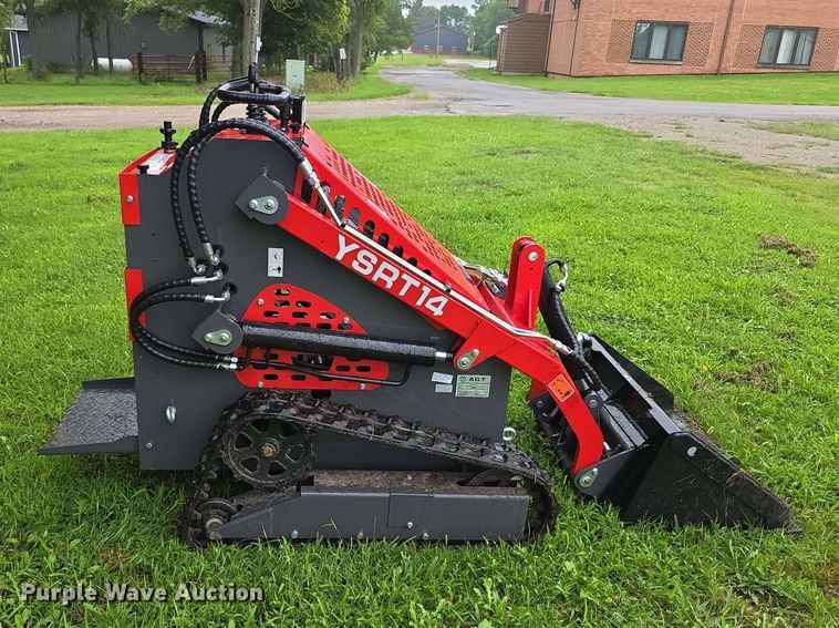 image for item EV2432 2026 AGT YSRT14 compact utility loader