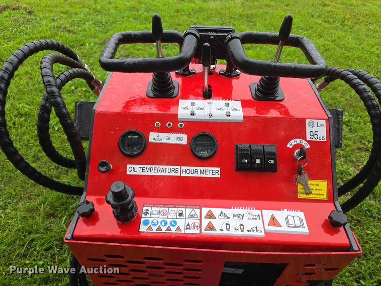 image for item EV2432 2026 AGT YSRT14 compact utility loader