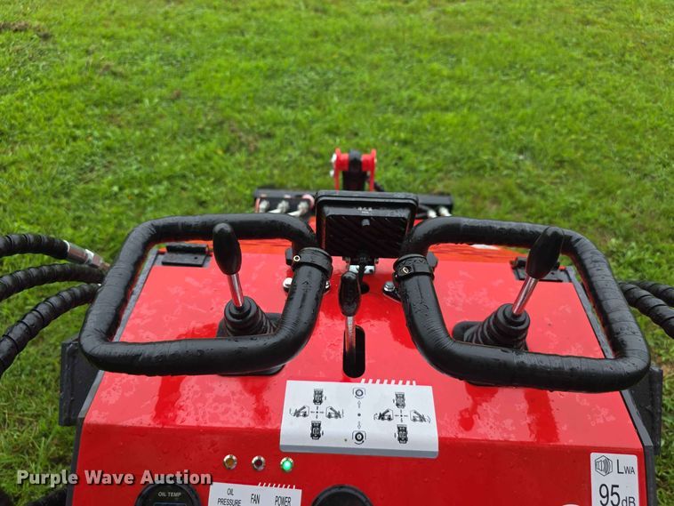 image for item EV2432 2026 AGT YSRT14 compact utility loader