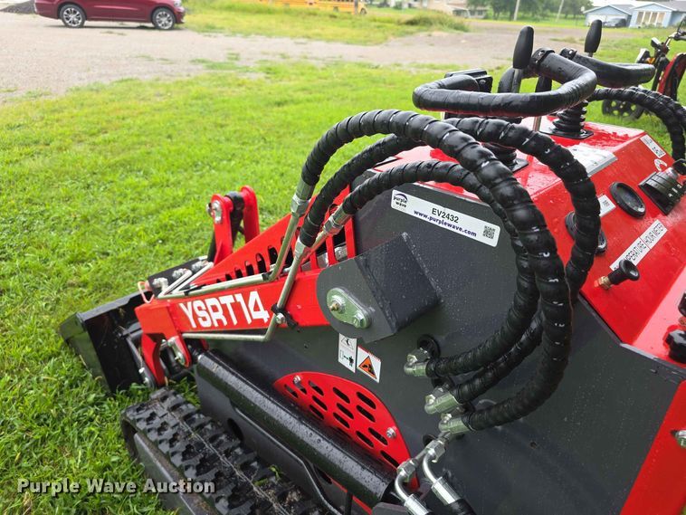 image for item EV2432 2026 AGT YSRT14 compact utility loader