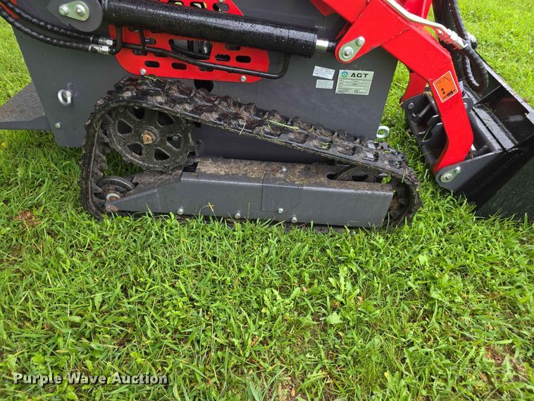 image for item EV2432 2026 AGT YSRT14 compact utility loader