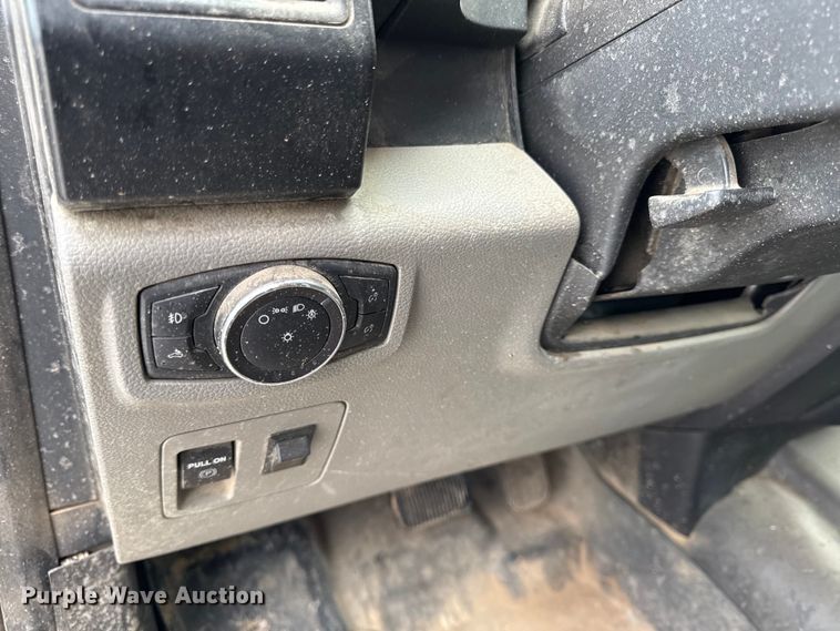 image for item EV6048 2018 Ford F150 XL Ext. Cab pickup truck
