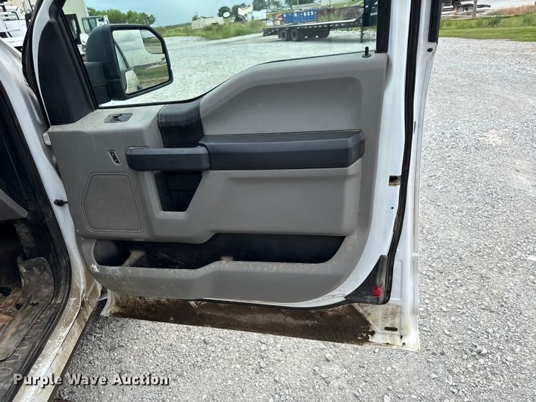 image for item EV6048 2018 Ford F150 XL Ext. Cab pickup truck