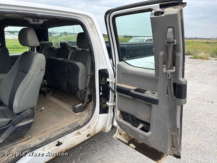 image for item EV6048 2018 Ford F150 XL Ext. Cab pickup truck