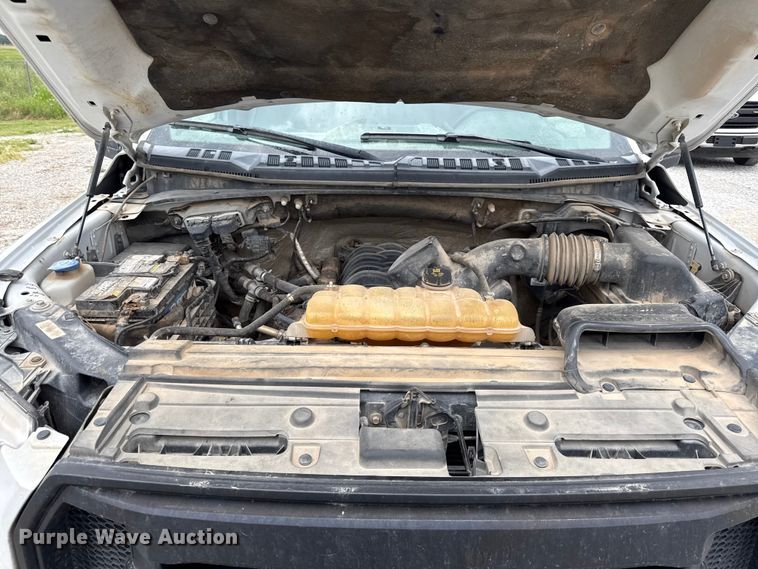 image for item EV6049 2016 Ford F150 XL Crew Cab pickup truck