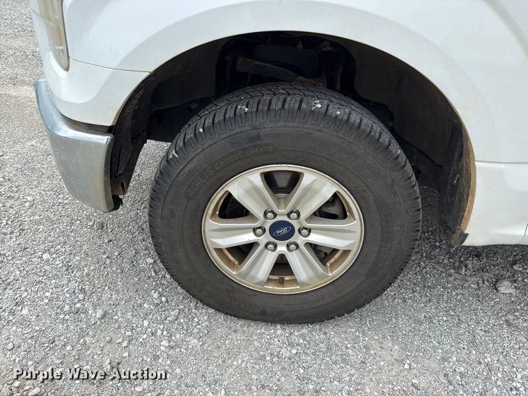 image for item EV6049 2016 Ford F150 XL Crew Cab pickup truck