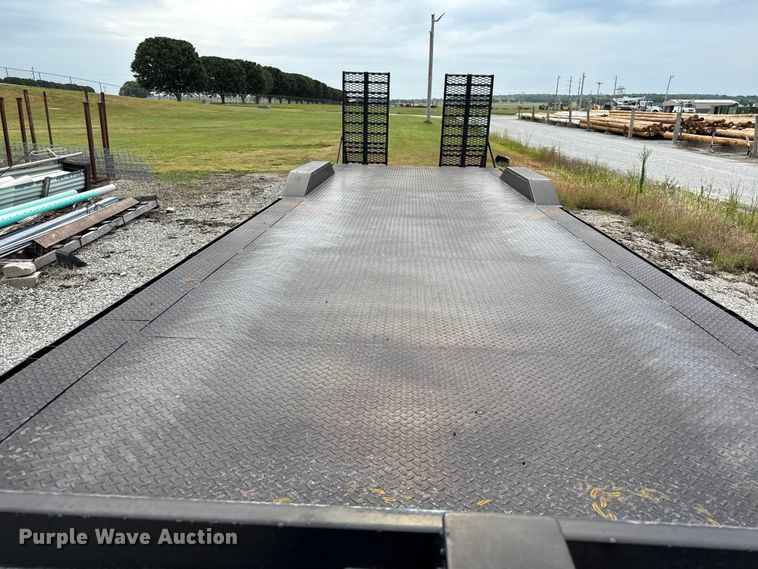 image for item EV6050 2022 Atlas TR102X336 equipment trailer
