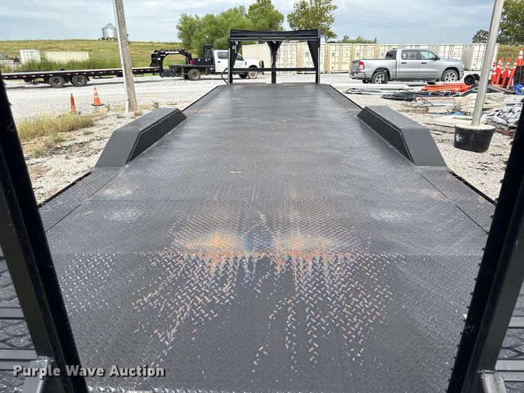 image for item EV6050 2022 Atlas TR102X336 equipment trailer