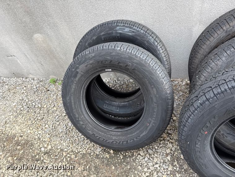 image for item EV6051 (12) Pirelli 265/70R17 tires