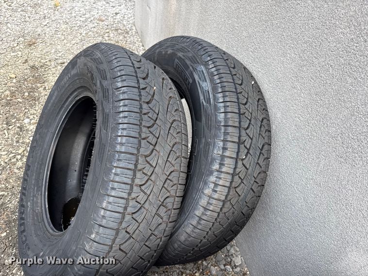 image for item EV6051 (12) Pirelli 265/70R17 tires