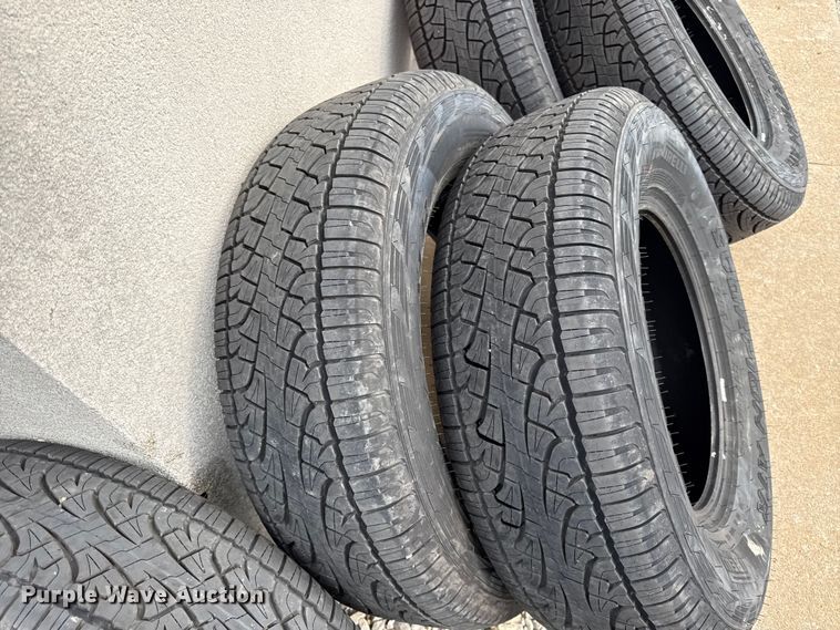 image for item EV6051 (12) Pirelli 265/70R17 tires