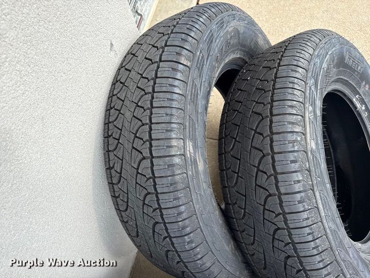 image for item EV6051 (12) Pirelli 265/70R17 tires