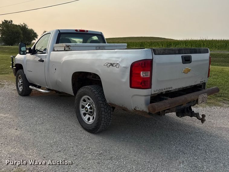 image for item EV6060 2013 Chevrolet Silverado 2500HD pickup truck