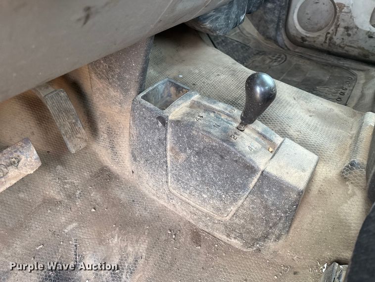image for item EV6060 2013 Chevrolet Silverado 2500HD pickup truck