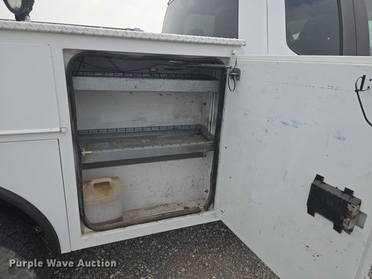 image for item EW0143 2019 Ford F250 Super Duty Ext. Cab utility bed pickup truck
