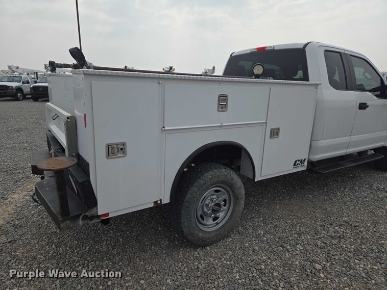 image for item EW0143 2019 Ford F250 Super Duty Ext. Cab utility bed pickup truck