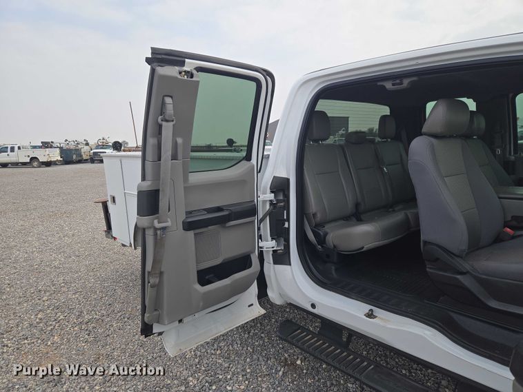 image for item EW0143 2019 Ford F250 Super Duty Ext. Cab utility bed pickup truck