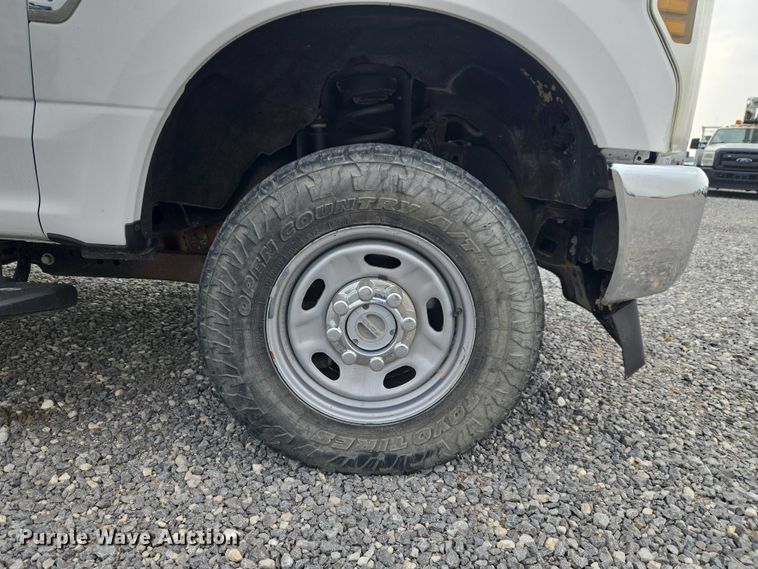image for item EW0143 2019 Ford F250 Super Duty Ext. Cab utility bed pickup truck