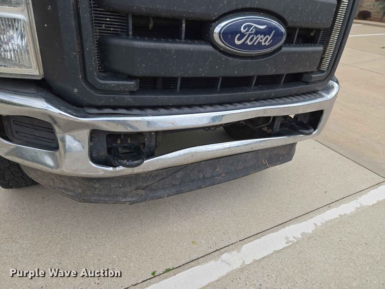 image for item EW0285 2013 Ford F250 Super Duty utility bed pickup truck