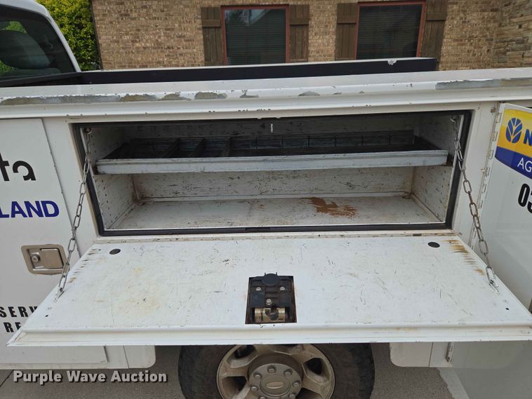 image for item EW0285 2013 Ford F250 Super Duty utility bed pickup truck