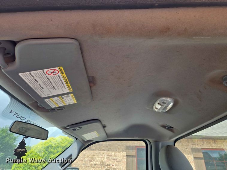 image for item EW0285 2013 Ford F250 Super Duty utility bed pickup truck