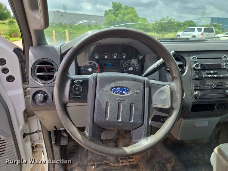 image for item EW0285 2013 Ford F250 Super Duty utility bed pickup truck