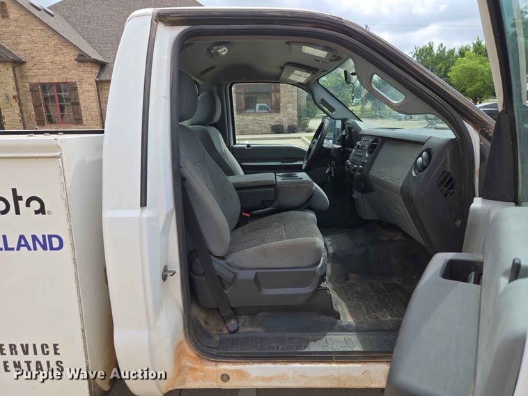 image for item EW0285 2013 Ford F250 Super Duty utility bed pickup truck