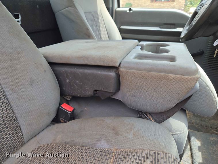 image for item EW0285 2013 Ford F250 Super Duty utility bed pickup truck