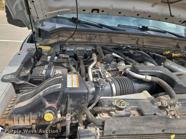 image for item EW0285 2013 Ford F250 Super Duty utility bed pickup truck