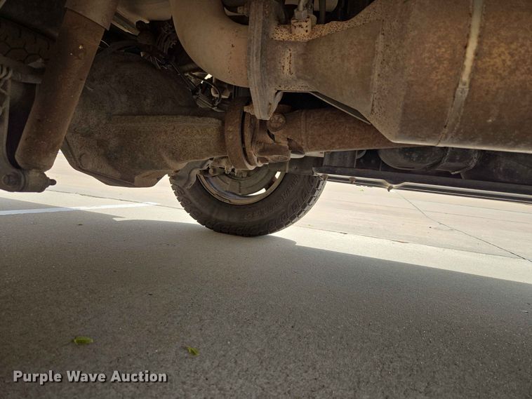 image for item EW0285 2013 Ford F250 Super Duty utility bed pickup truck