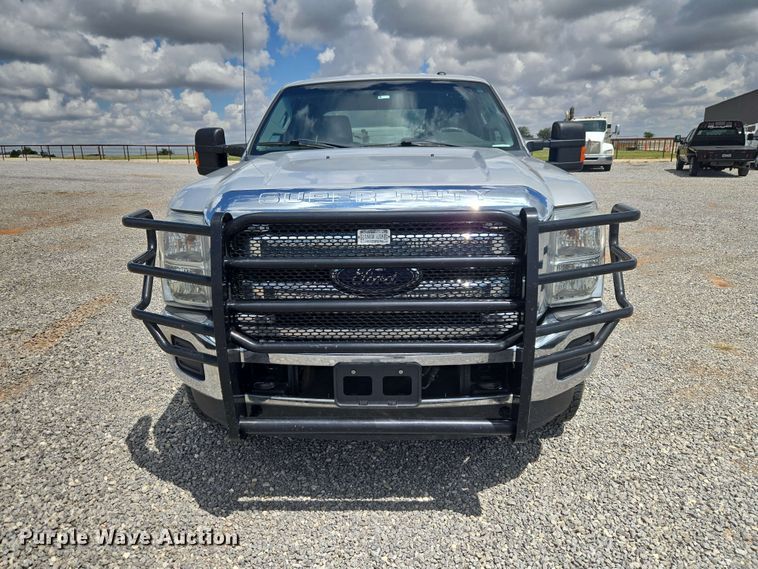 image for item EW0462 2015 Ford F250 Super Duty Crew Cab pickup truck