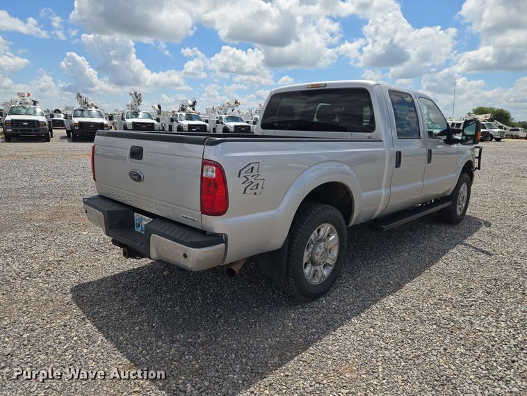 image for item EW0462 2015 Ford F250 Super Duty Crew Cab pickup truck