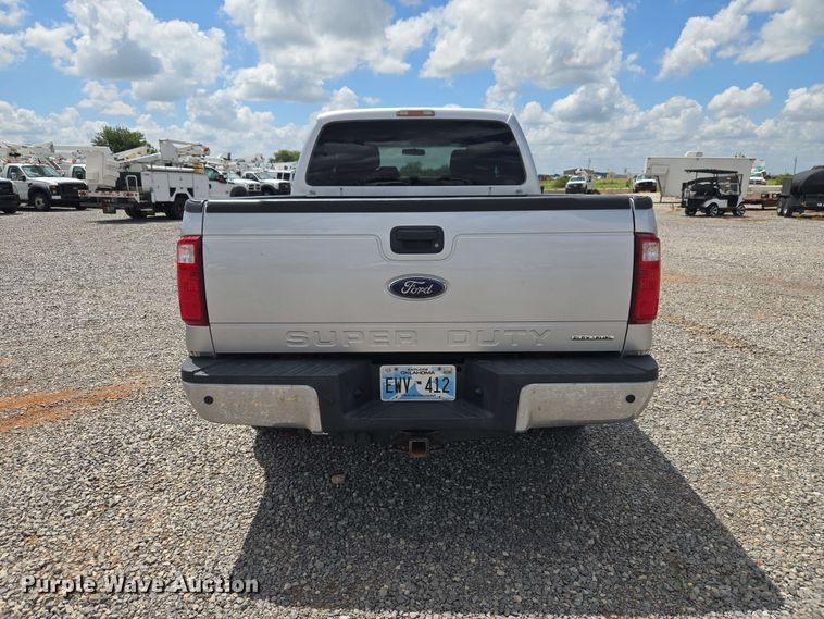 image for item EW0462 2015 Ford F250 Super Duty Crew Cab pickup truck