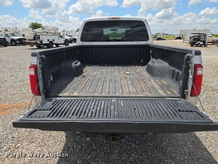 image for item EW0462 2015 Ford F250 Super Duty Crew Cab pickup truck