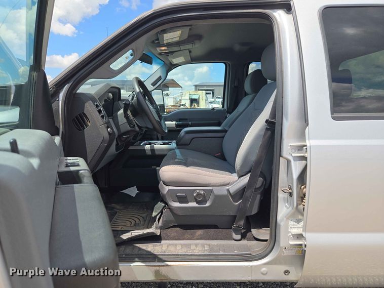 image for item EW0462 2015 Ford F250 Super Duty Crew Cab pickup truck