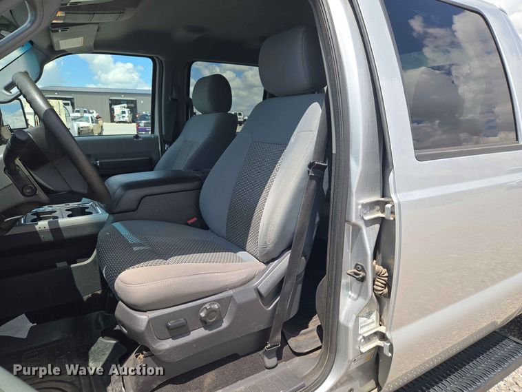 image for item EW0462 2015 Ford F250 Super Duty Crew Cab pickup truck