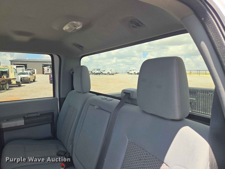 image for item EW0462 2015 Ford F250 Super Duty Crew Cab pickup truck
